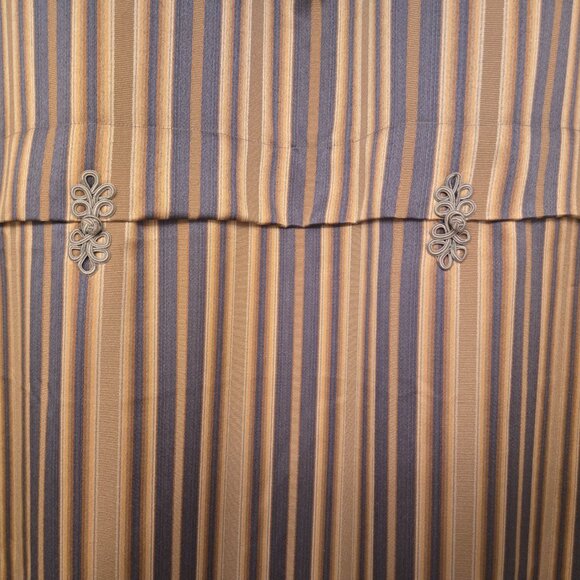Beautiful West Home Collection Shower Curtain - New unused condition!! - Picture 1 of 5